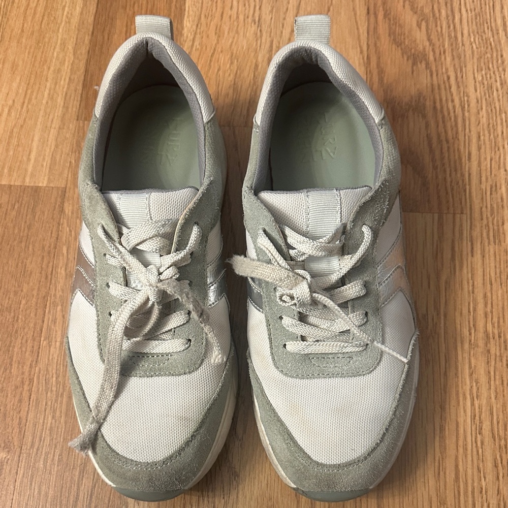 Naturalizer Women's Gray and White Sneakers